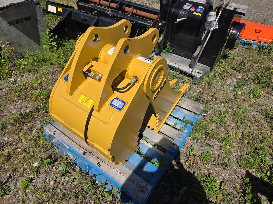 BHB-CBB Craig Bite Bucket for DEERE 310SL | 0.28 CU. YD | Clearance Offer